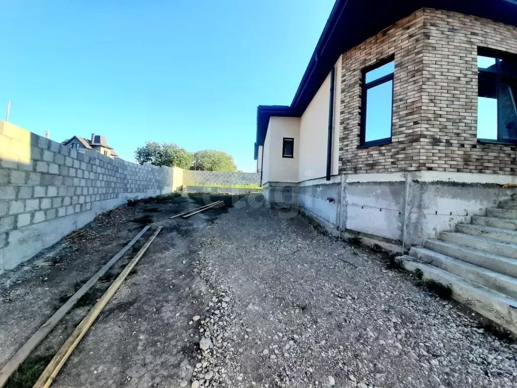 Дом в Ставропольский край, Предгорный муниципальный округ, ... - Фото 1