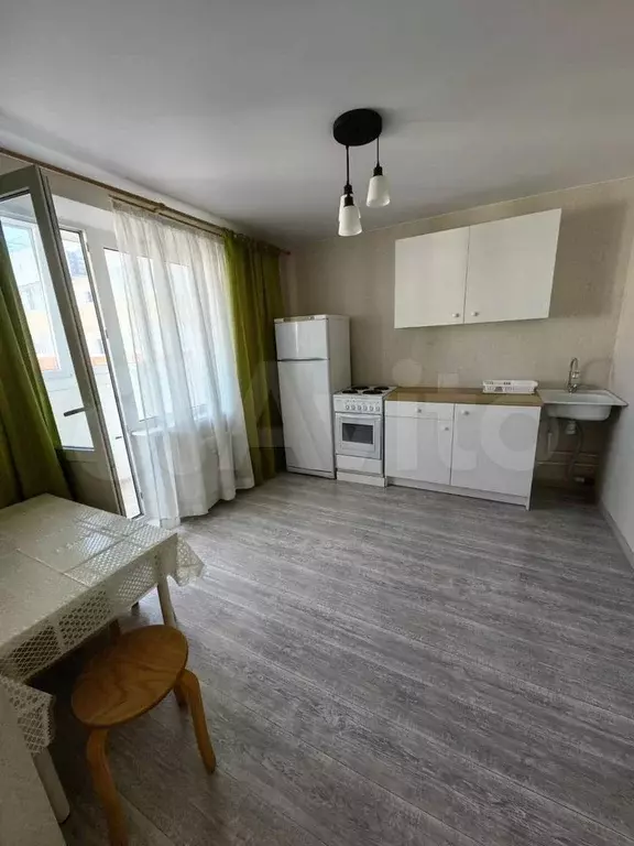 Квартира-студия, 30 м, 6/18 эт. - Фото 0