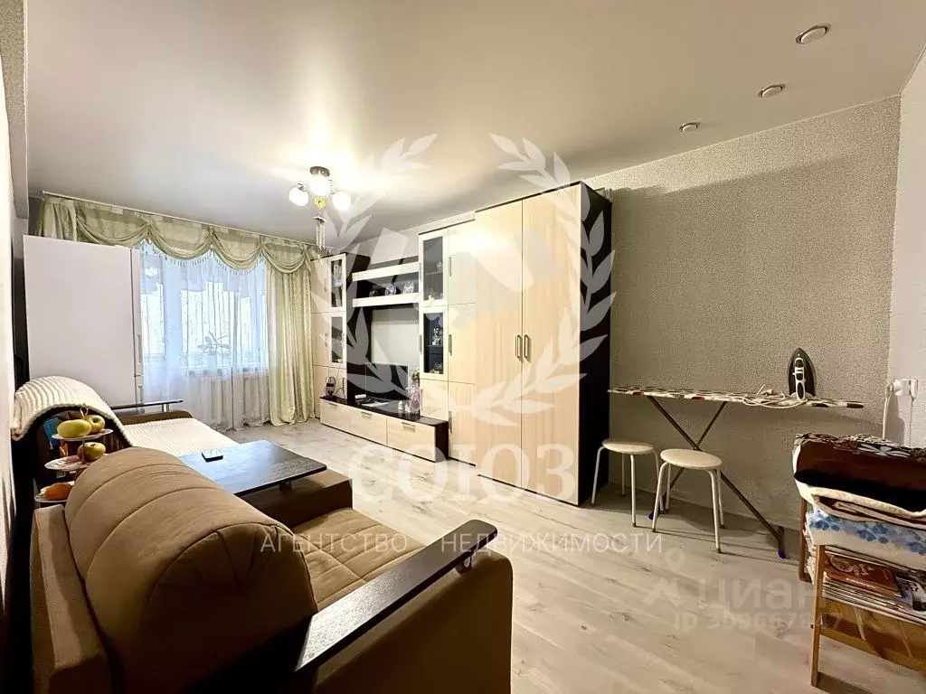 2-к кв. Калужская область, Калуга Ромодановские Дворики мкр, ул. ... - Фото 1