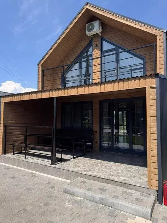 Дом в Самарская область, Красноярский район, Волжский городское ... - Фото 1