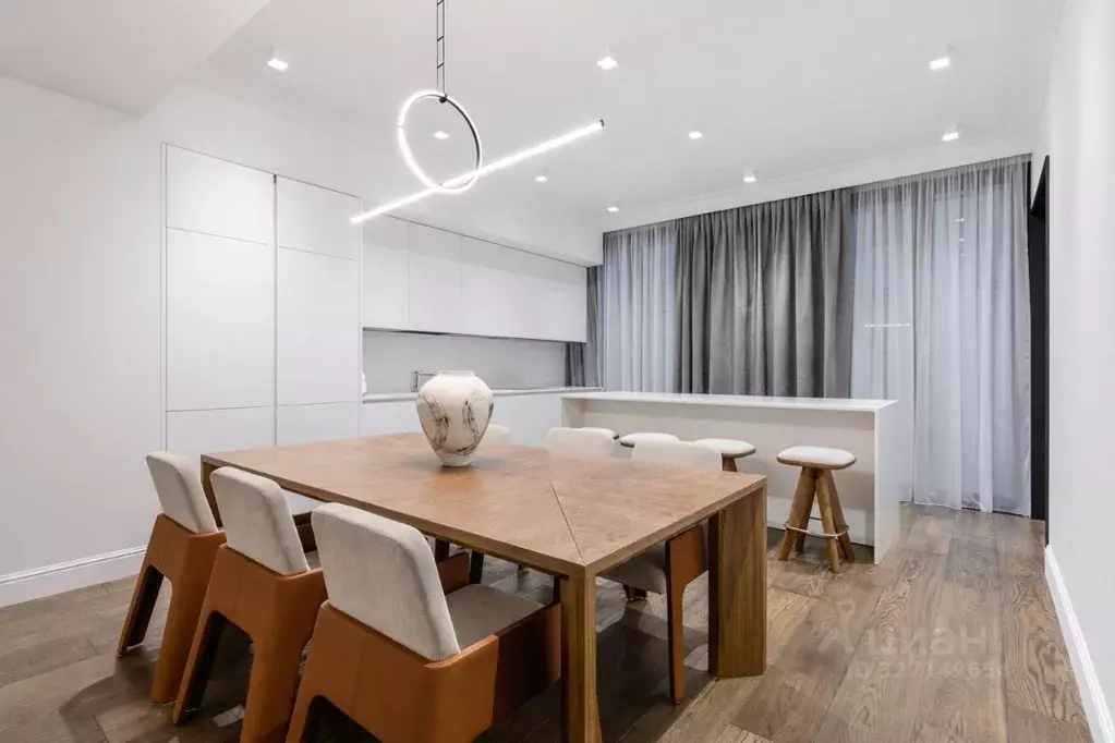 4-к кв. Москва ул. Большая Дмитровка, 9А (270.0 м) - Фото 1