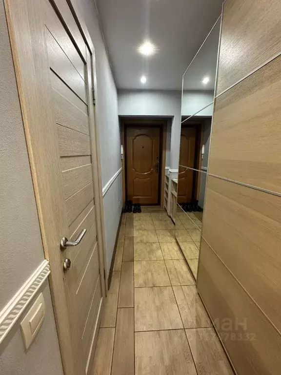 2-к кв. Красноярский край, Красноярск ул. Авиаторов, 40 (55.7 м) - Фото 1