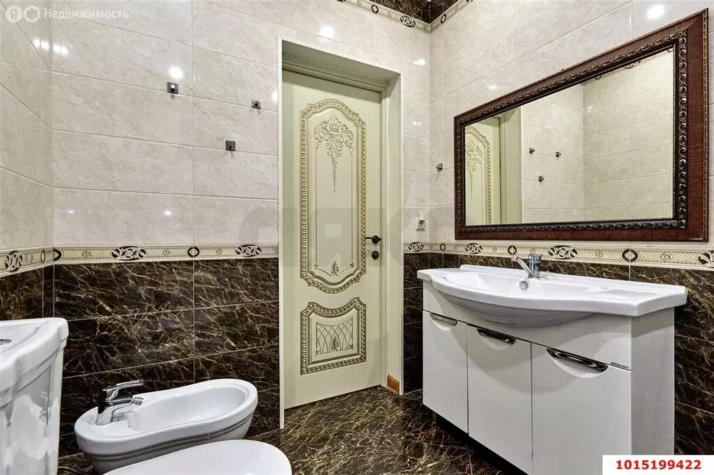 3-комнатная квартира: Краснодар, улица Бабушкина, 295 (117 м) - Фото 1