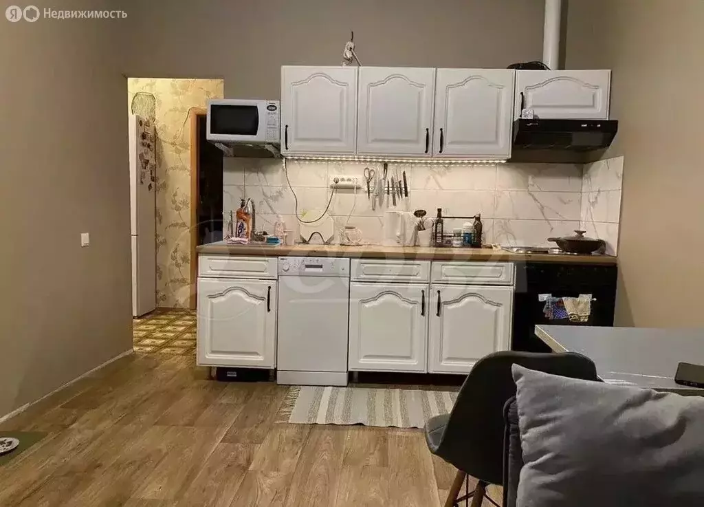 1-комнатная квартира: Тюмень, улица Муравленко, 9 (35 м) - Фото 1