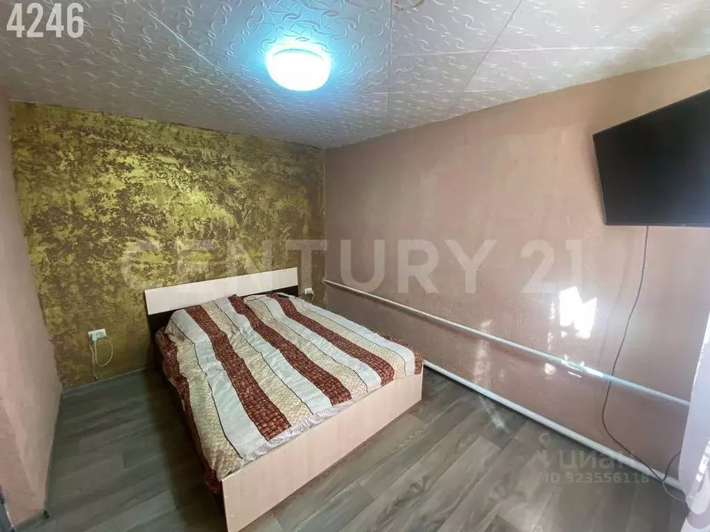 Дом в Крым, Сакский район, Добрушинское с/пос, с. Елизаветово ул. ... - Фото 2