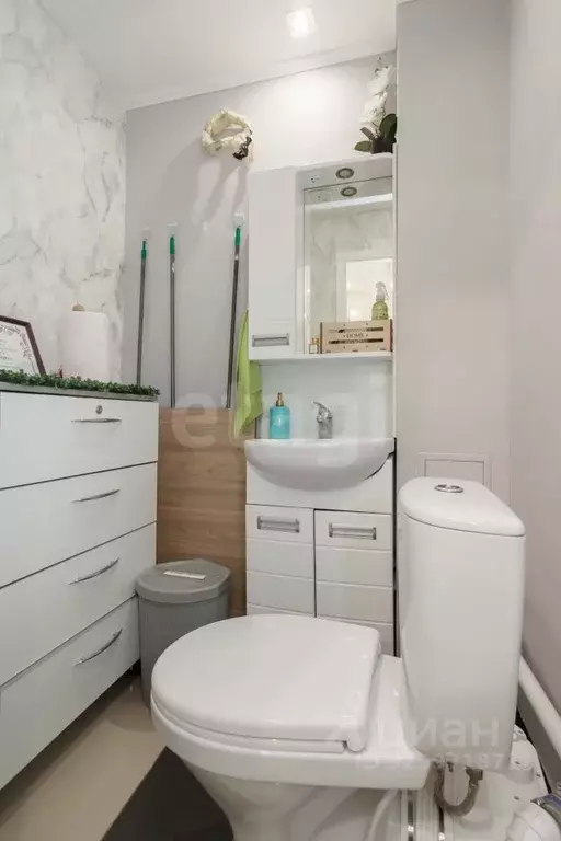 Помещение свободного назначения в Тюменская область, Тюмень ул. ... - Фото 1