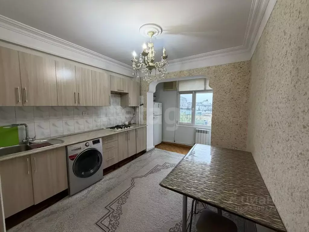 3-к кв. Дагестан, Махачкала ул. Магомедтагирова, 184 (94.0 м) - Фото 1