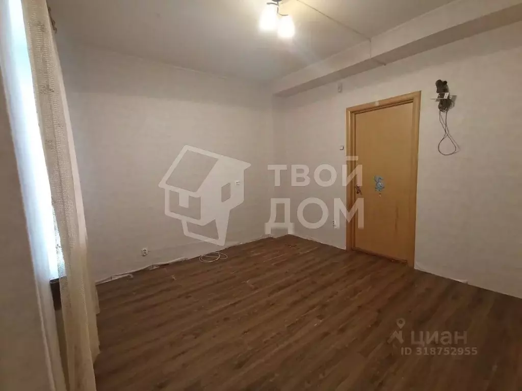 Комната Санкт-Петербург Среднеохтинский просп., 45 (15.3 м) - Фото 1