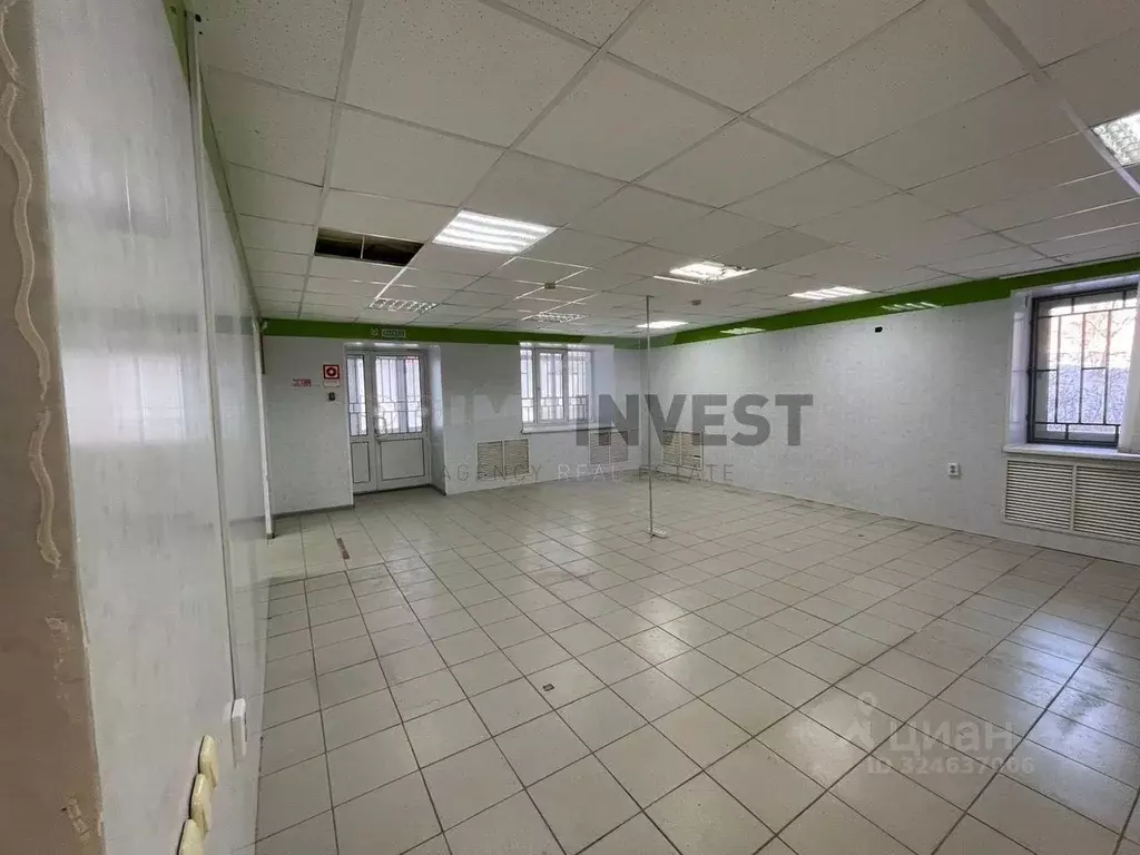 Помещение свободного назначения в Челябинская область, Златоуст ул. ... - Фото 1