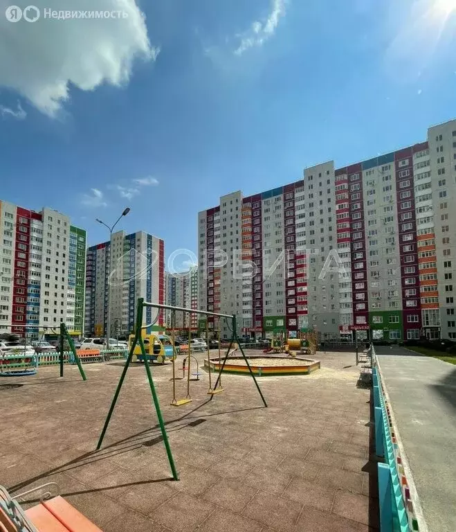 Квартира-студия: Тюмень, улица Федюнинского, 54 (47.2 м) - Фото 0