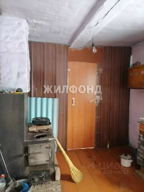 Дом в Тыва, Каа-Хемский кожуун, с. Сарыг-Сеп пер. Квитного (41.4 м) - Фото 1