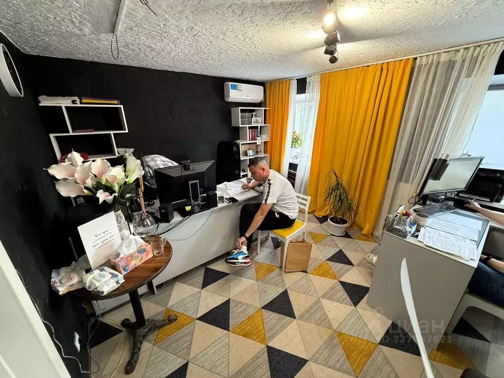 Офис в Челябинская область, Челябинск ул. Комарова, 39 (15 м) - Фото 2