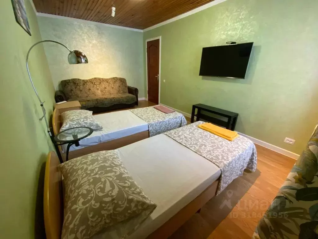 2-к кв. Крым, Судак ул. Гагарина, 31 (42.0 м) - Фото 0