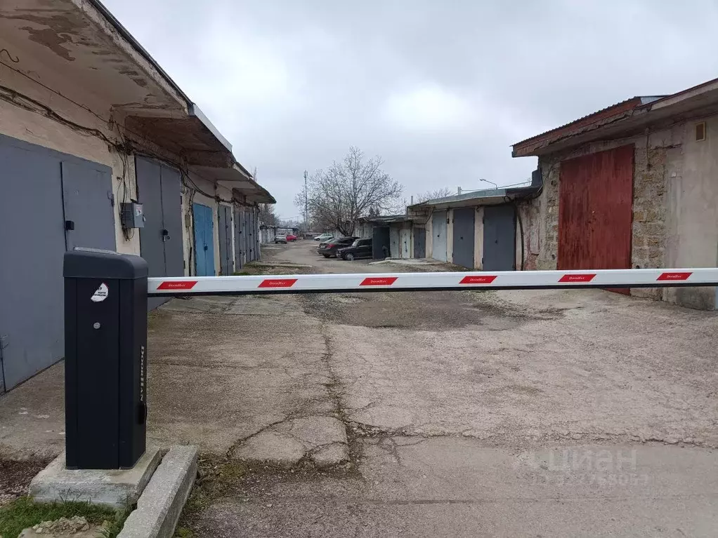 Гараж в Севастополь ул. Курганная (80 м) - Фото 1