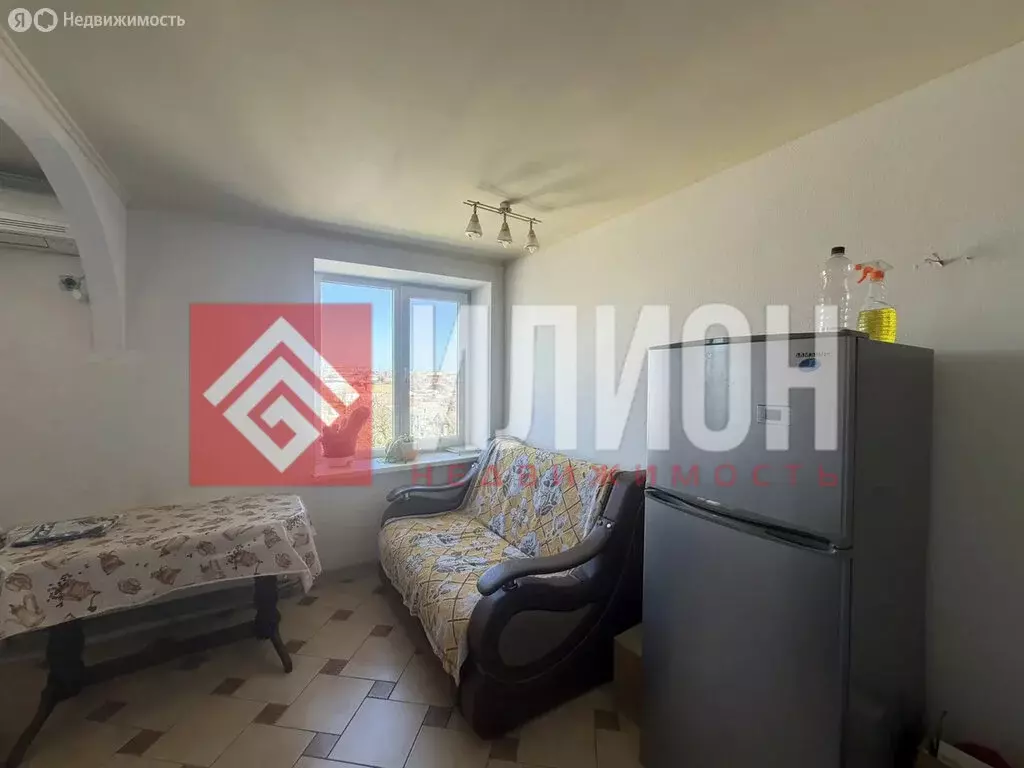 3-комнатная квартира: Феодосия, улица Шевченко, 59 (60 м) - Фото 1