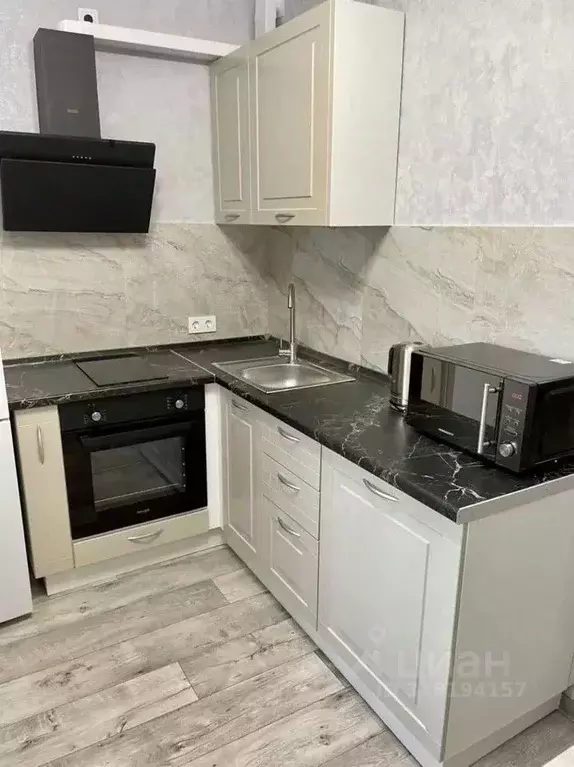 1-к кв. Татарстан, Казань ул. Баки Урманче, 4к3 (37.0 м) - Фото 0