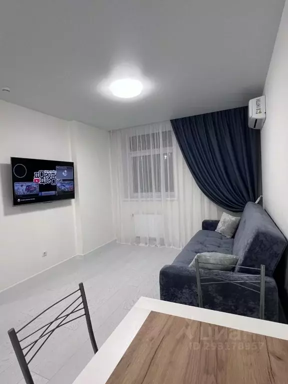 1-к кв. Тюменская область, Тюмень ул. Первооткрывателей, 6 (45.0 м) - Фото 1