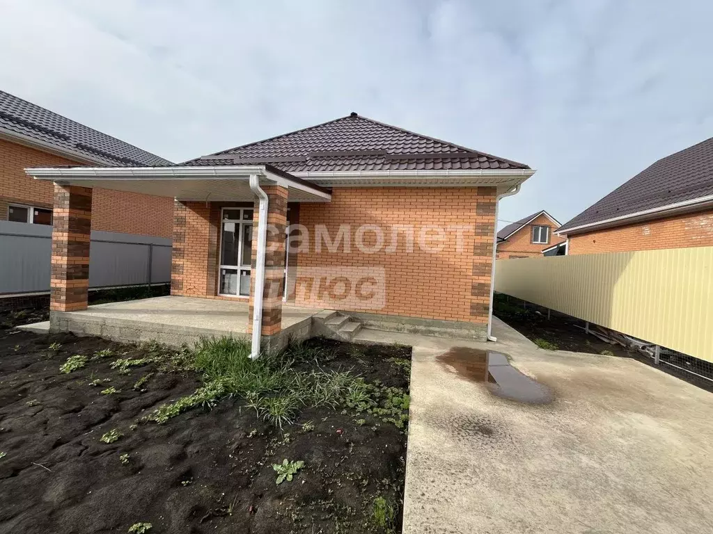 Дом в Краснодарский край, Краснодар пос. Российский, ул. Триумфальная, ... - Фото 1