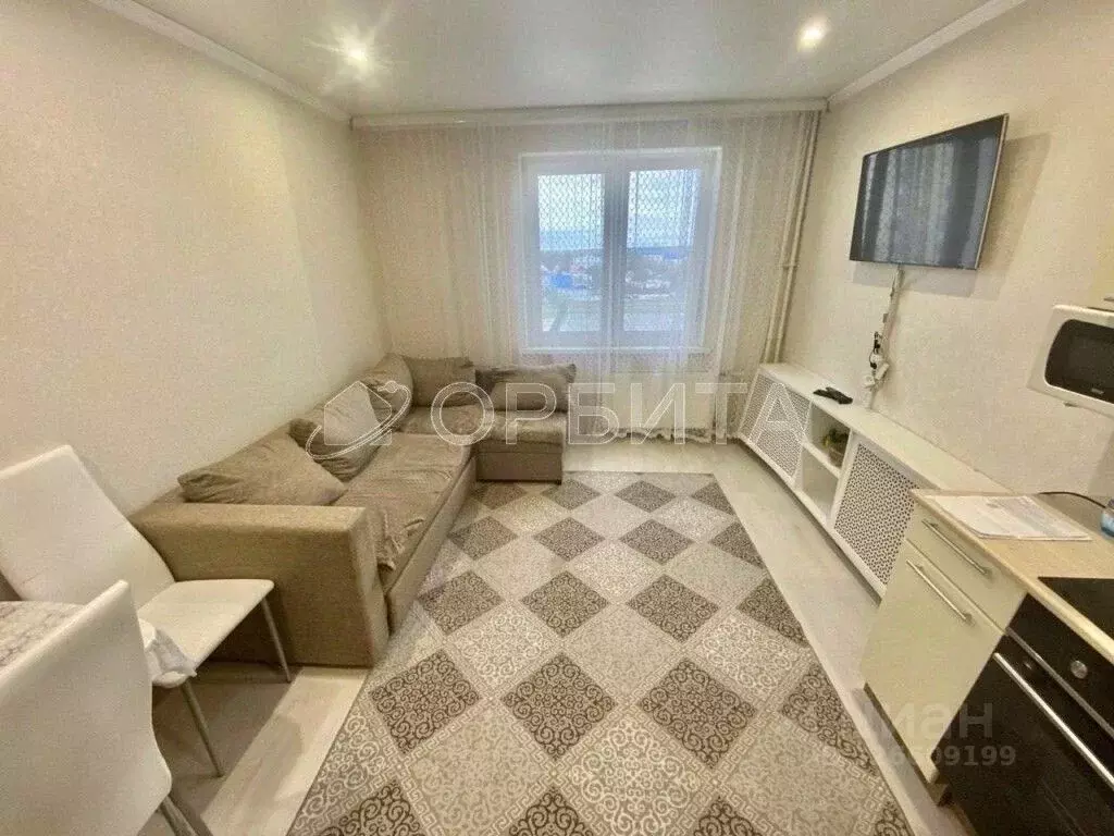 2-к кв. Тюменская область, Тюмень Антипино мкр, ул. Беловежская, 7 ... - Фото 1