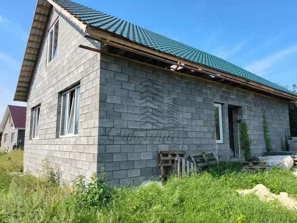 Дом в Белгородская область, Старооскольский городской округ, с. ... - Фото 0