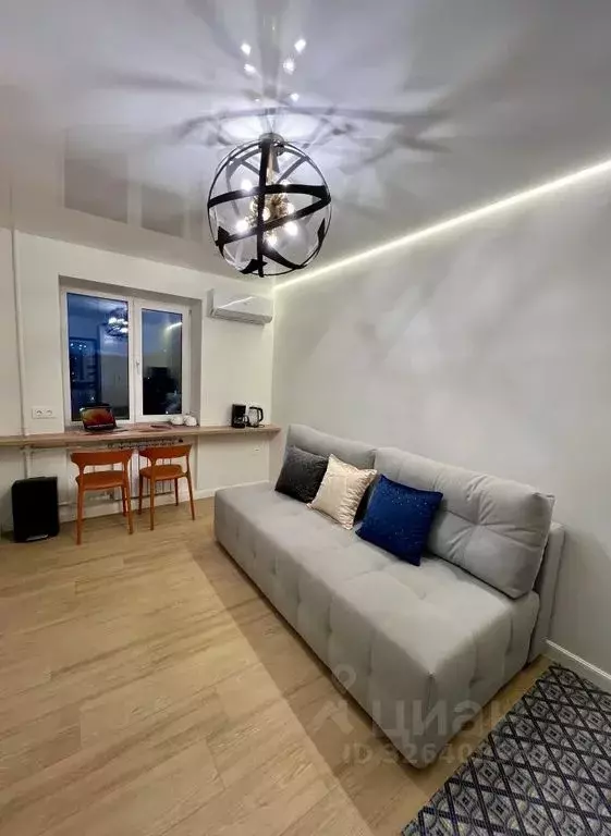 Комната Приморский край, Владивосток Абрекская ул., 4 - Фото 1