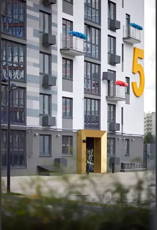 4-к кв. Брянская область, Брянск ул. Ильи Иванова, 5 (162.9 м) - Фото 1