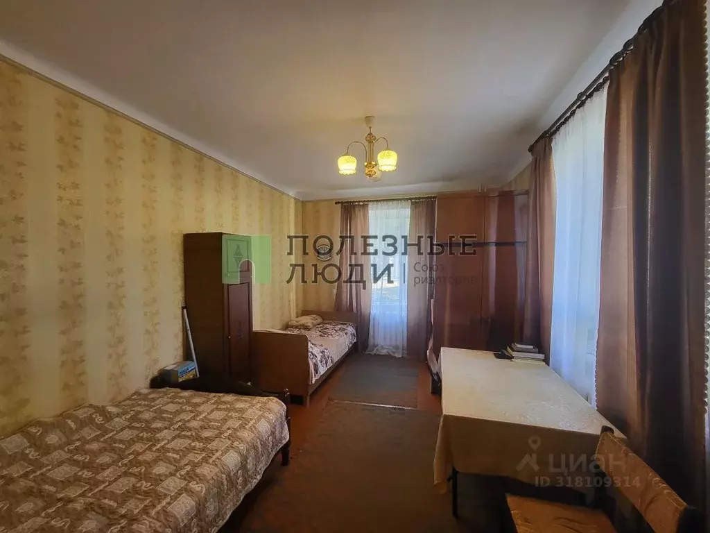 2-к кв. Крым, Евпатория ул. Дмитрия Ульянова, 64 (67.4 м) - Фото 1