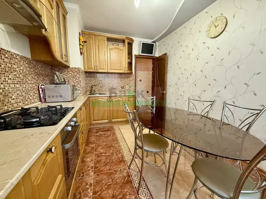 3-к. квартира, 67,4 м, 1/9 эт. - Фото 0