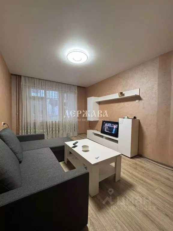 3-к кв. Белгородская область, Старый Оскол Юность мкр, 4 (62.0 м) - Фото 1