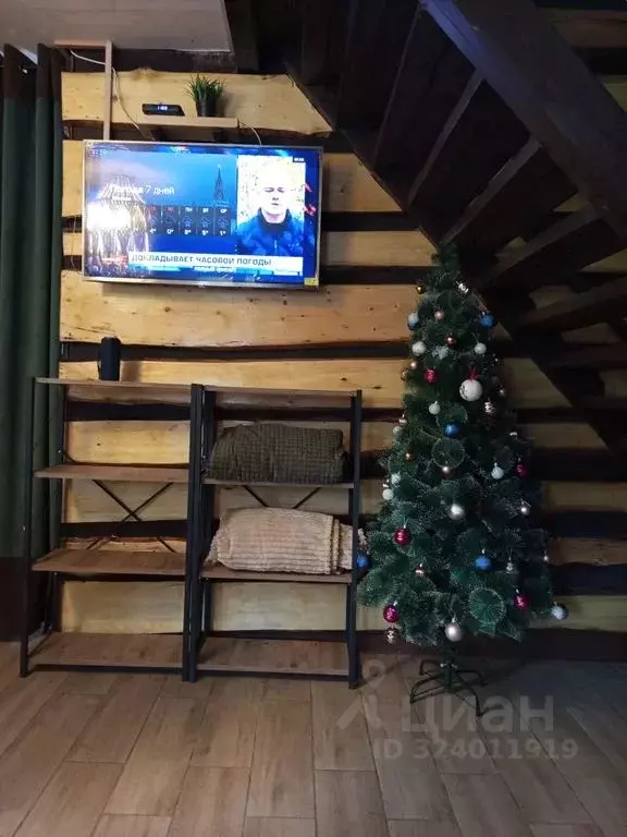 Дом в Пермский край, Губахинский муниципальный округ, Усьва рп ул. ... - Фото 2