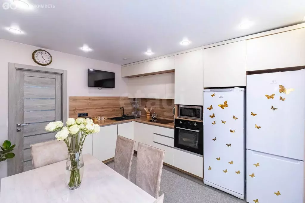 3-комнатная квартира: Тюмень, Севастопольская улица, 4 (92 м) - Фото 1