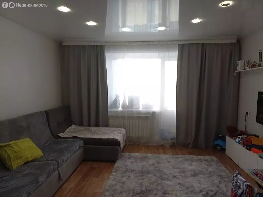 3-комнатная квартира: Белово, 3-й микрорайон, 68 (64.9 м) - Фото 1