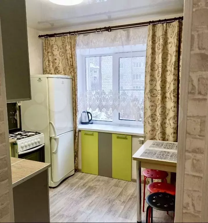 1-к. квартира, 35 м, 5/5 эт. - Фото 0