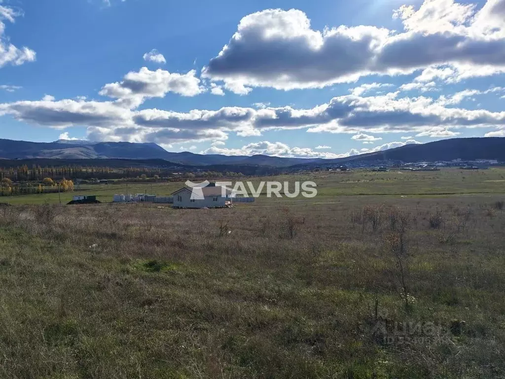Участок в Крым, Симферопольский район, с. Доброе ул. Зеленая (6.0 ... - Фото 1
