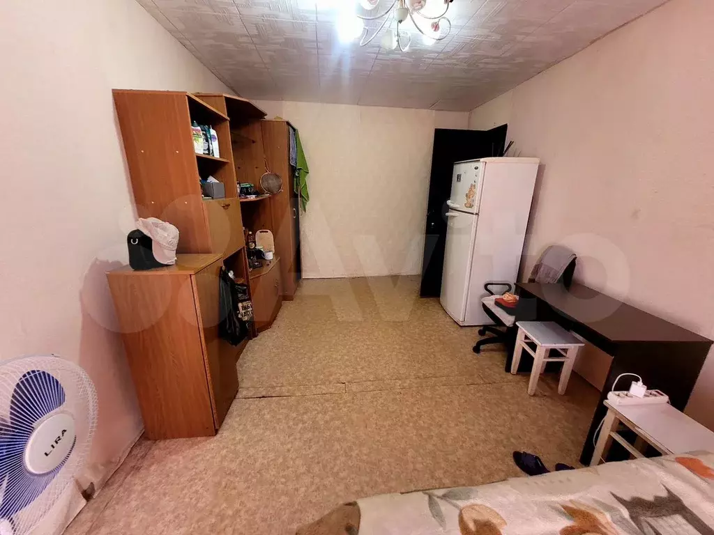 Комната 17 м в 8-к., 3/9 эт. - Фото 1