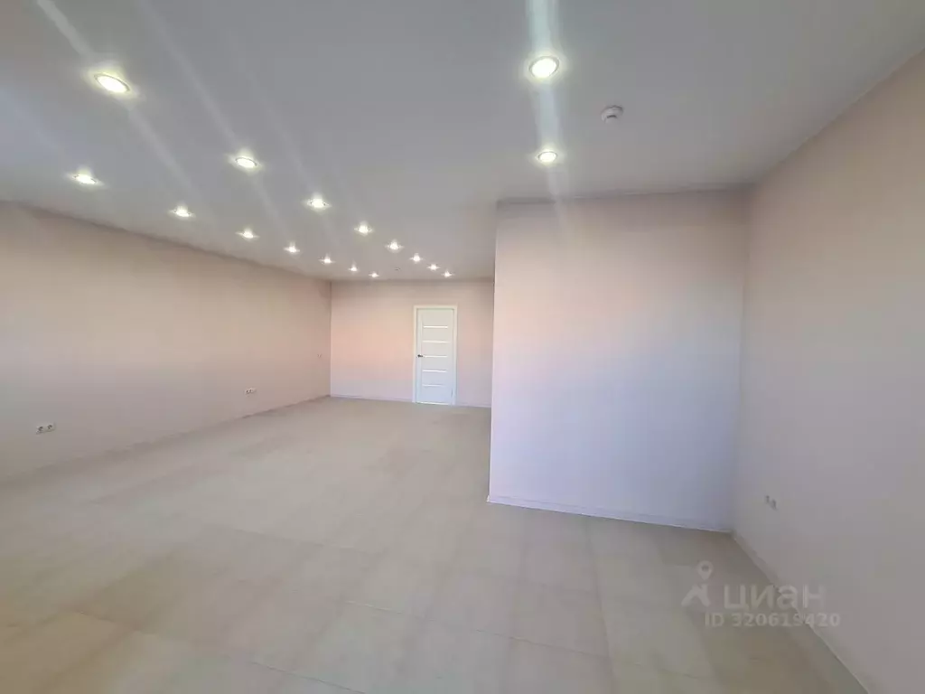 Помещение свободного назначения в Волгоградская область, Волгоград ул. ... - Фото 2