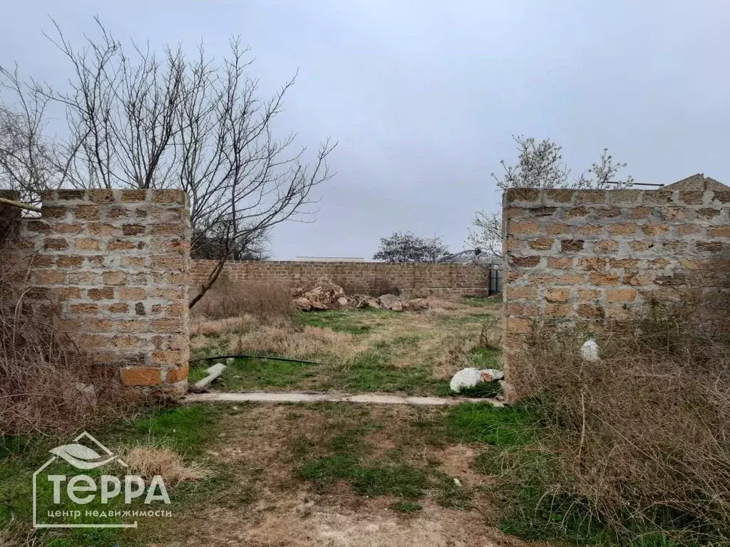 Участок в Крым, Сакский район, с. Суворовское ул. Школьная, 6 (8.42 ... - Фото 0