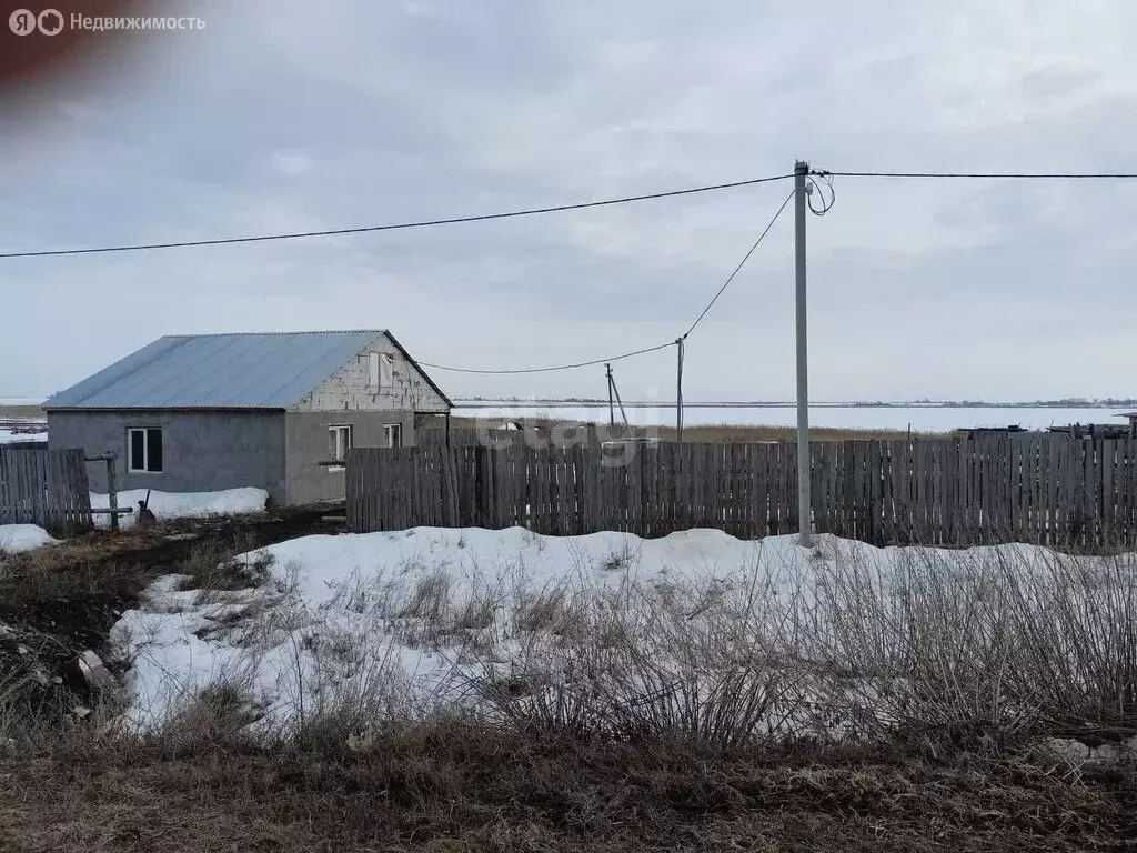 Дом в Курганская область, Кетовский муниципальный округ, село Кропани ... - Фото 1