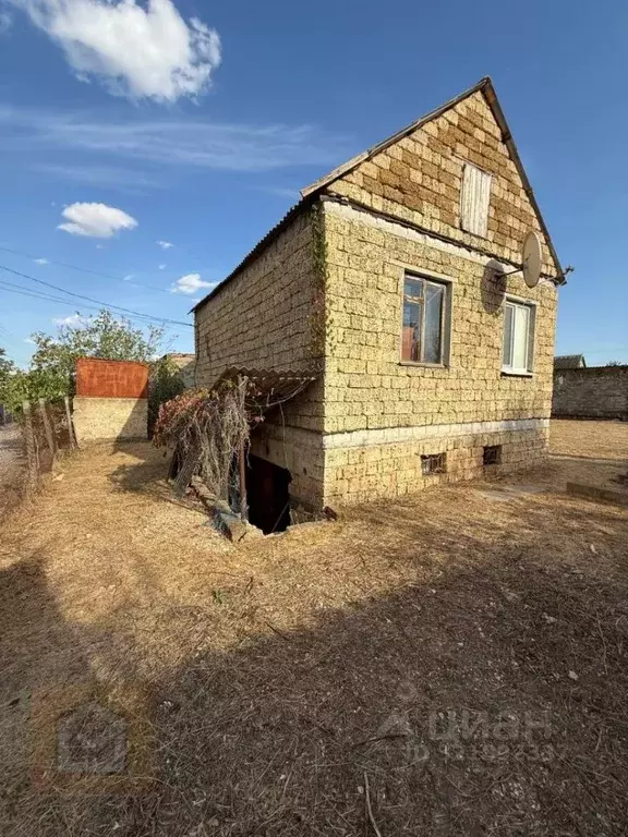 Дом в Крым, Сакский район, Суворовское с/пос, Медик СНТ ул. Светлая ... - Фото 0