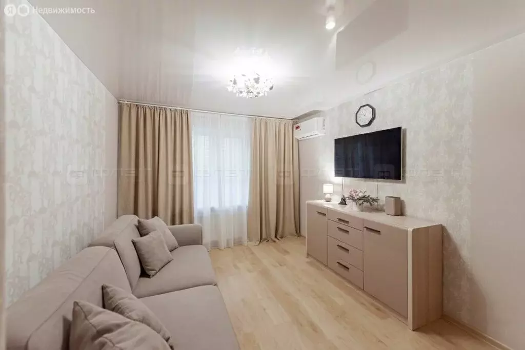 3-комнатная квартира: Казань, проспект Победы, 60 (65.1 м) - Фото 1