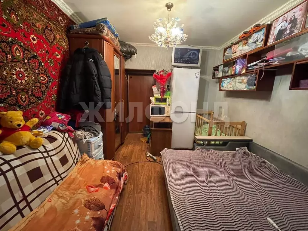 Комната Новосибирская область, Новосибирск ул. Федосеева, 10 (11.7 м) - Фото 0