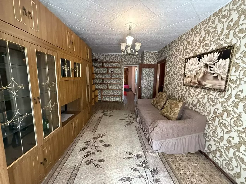 2-к кв. Ростовская область, Каменск-Шахтинский Красная ул. (45.0 м) - Фото 0