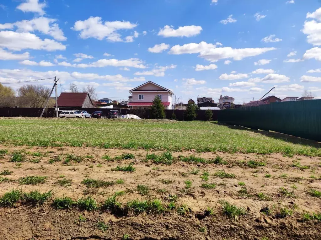 Участок в Московская область, Наро-Фоминский городской округ, д. ... - Фото 0