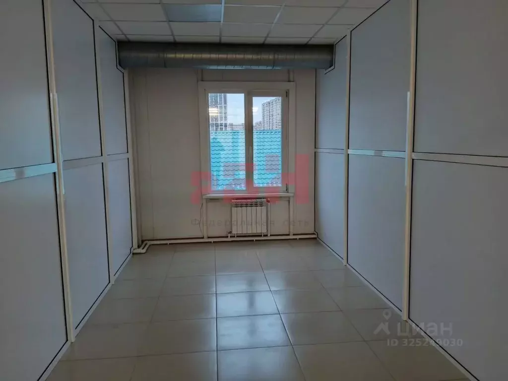 Офис в Тюменская область, Тюмень Закалужская ул., 83с5 (20 м) - Фото 1