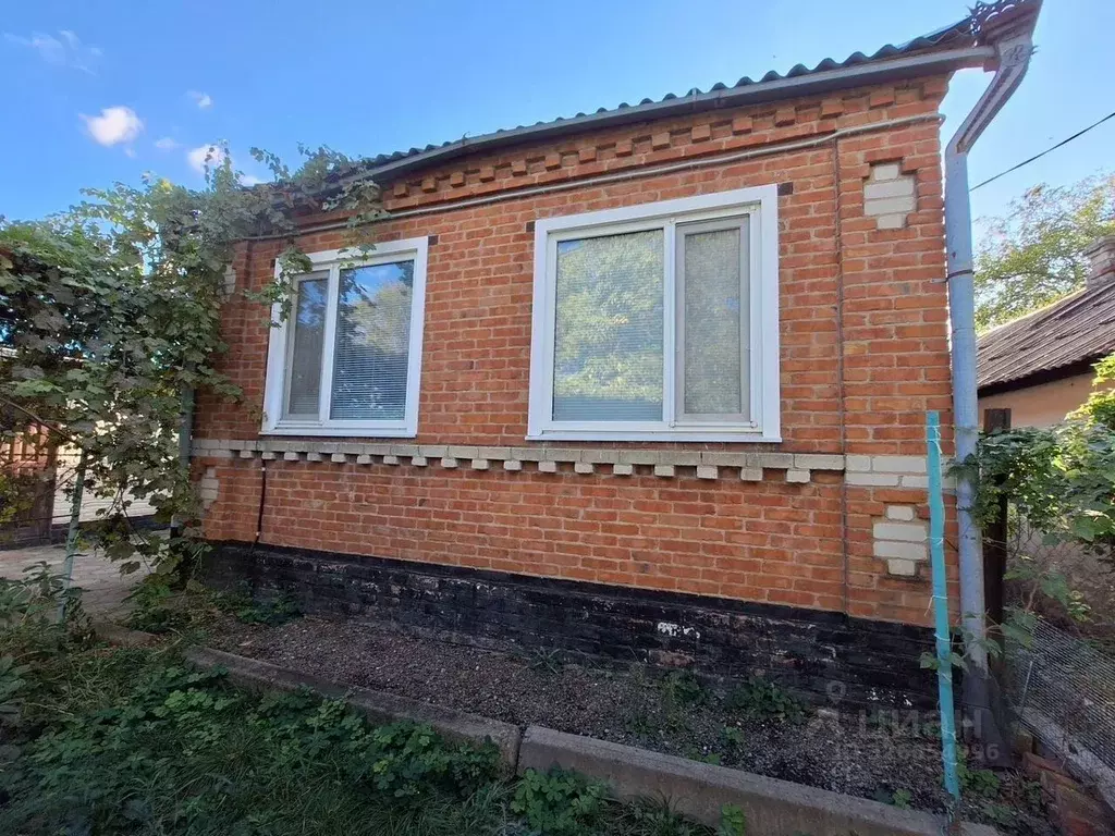 Дом в Краснодарский край, Павловская ст-ца ул. Железнодорожная, 169 ... - Фото 1