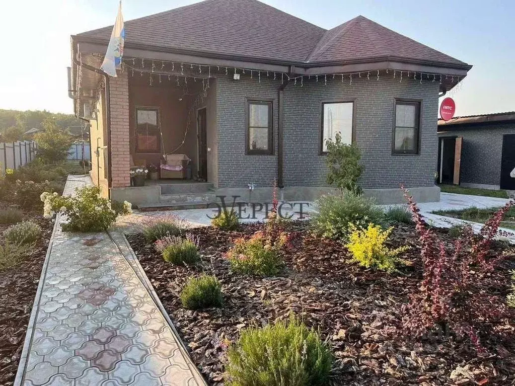 Дом в Белгородская область, Старооскольский городской округ, Ильины ... - Фото 1