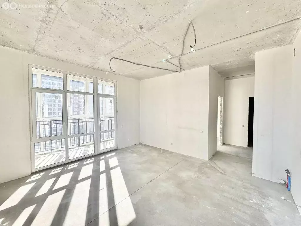 2-комнатная квартира: Тюмень, улица Евгения Войнова, 7 (76.9 м) - Фото 2