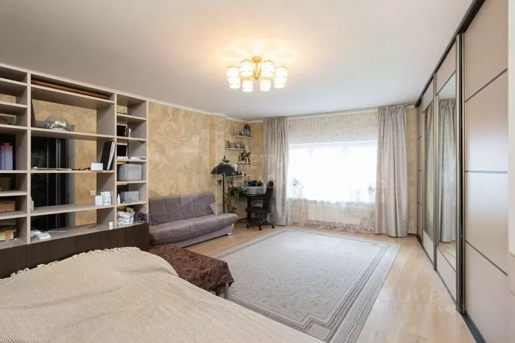 2-к кв. Тюменская область, Тюмень ул. 50 лет ВЛКСМ, 19 (88.6 м) - Фото 1