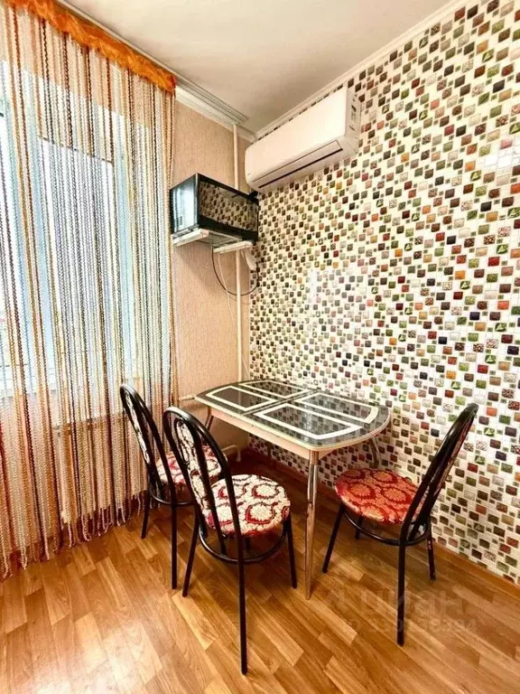 1-к кв. Курская область, Курск просп. Вячеслава Клыкова, 54 (35.8 м) - Фото 1