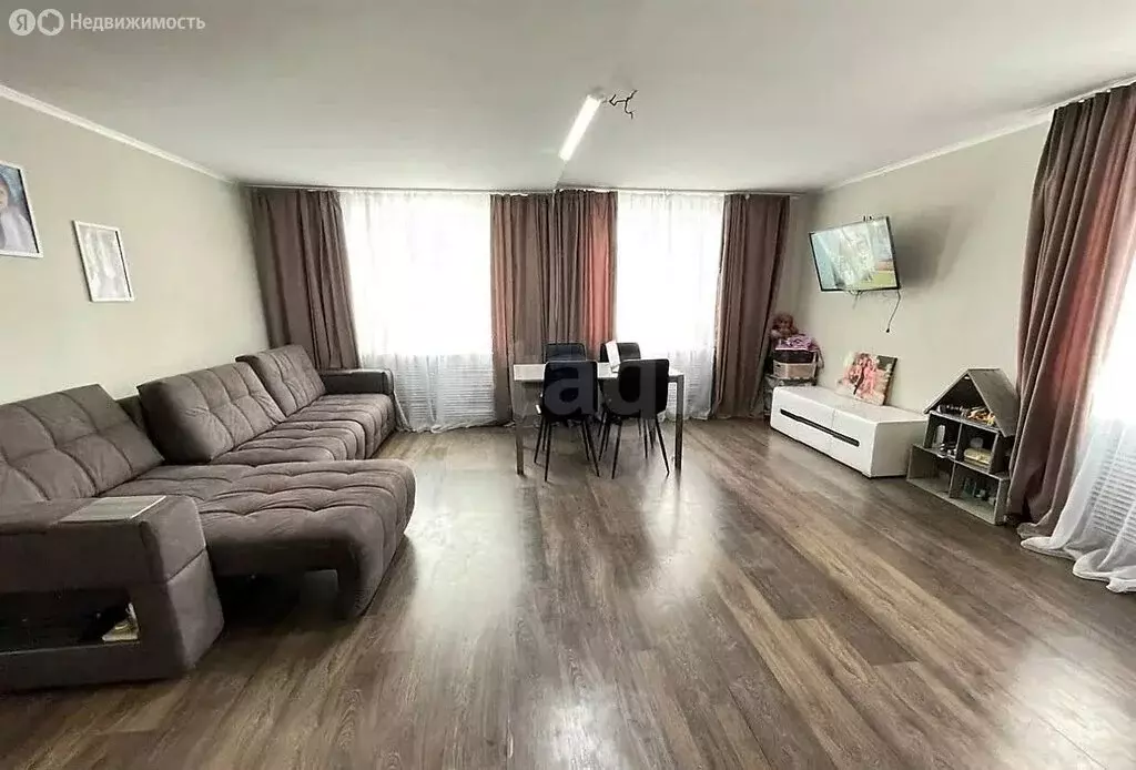 Дом в село Глинищево, Октябрьская улица (100.6 м) - Фото 1